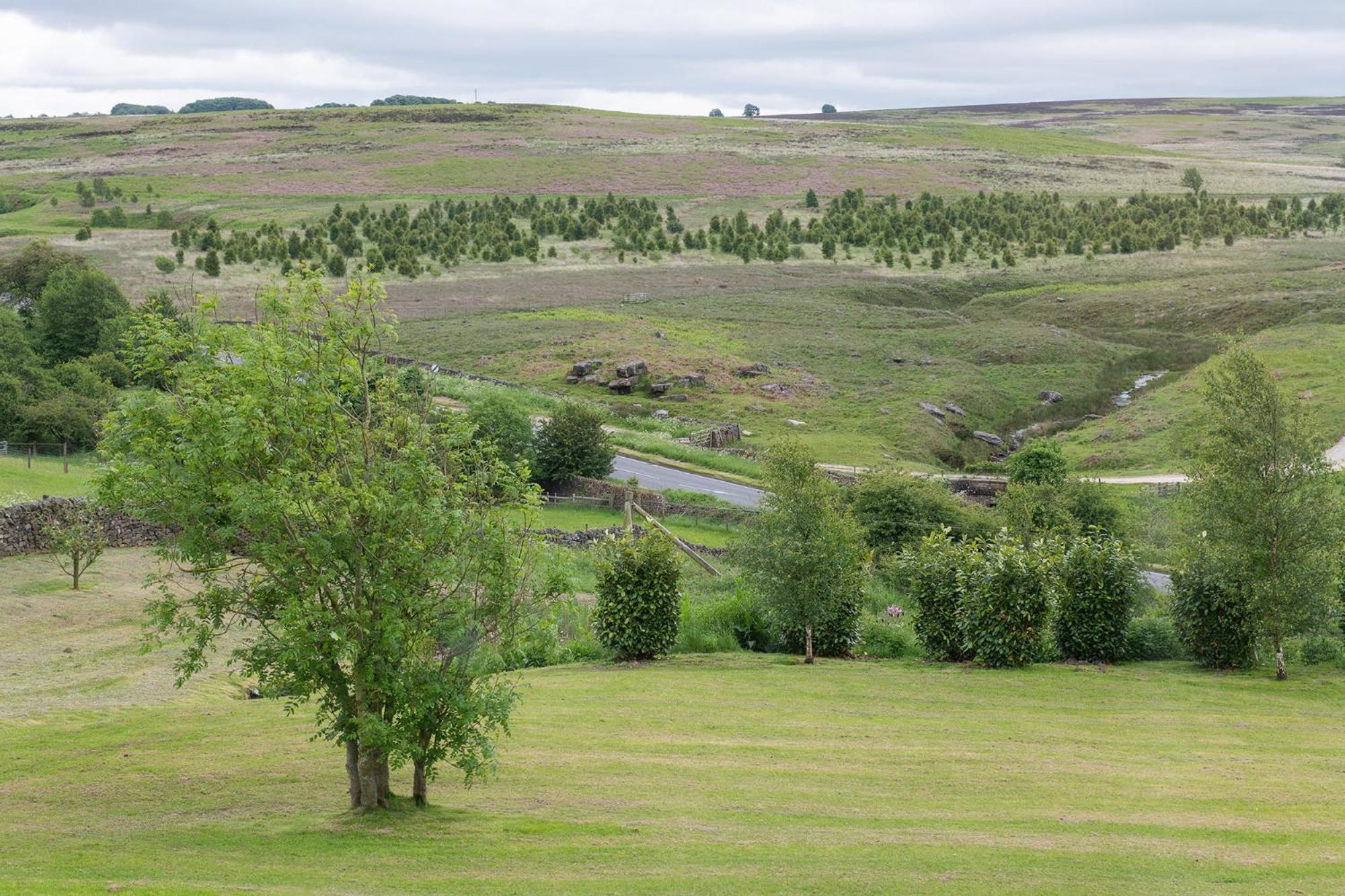 Moorland View Lodge Baslow Exterior photo